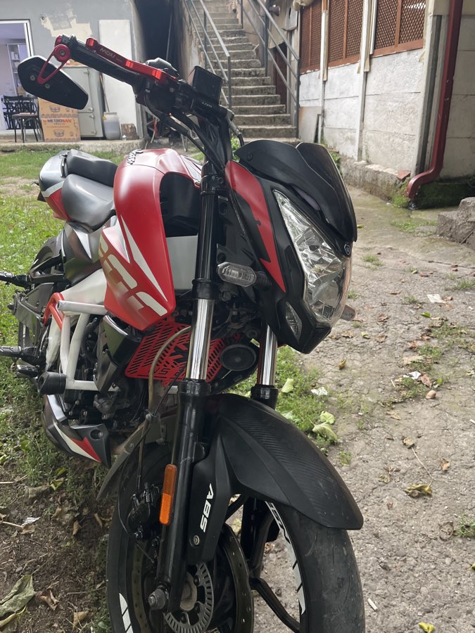Bajaj Pulsar NS200 2023 - fotoğraf 3