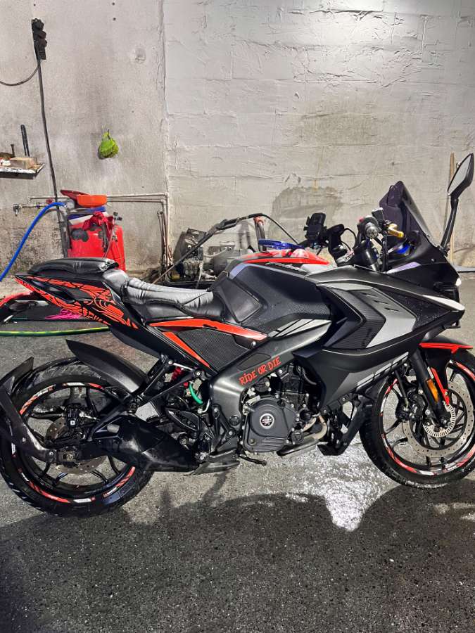 Bajaj Pulsar RS 200 2022 - fotoğraf 3