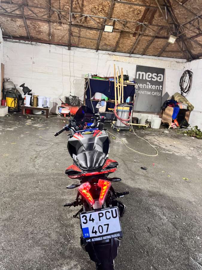 Bajaj Pulsar RS 200 2022 - fotoğraf 4