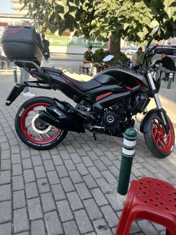 Bajaj Dominar 400 2020 - Domi D 400