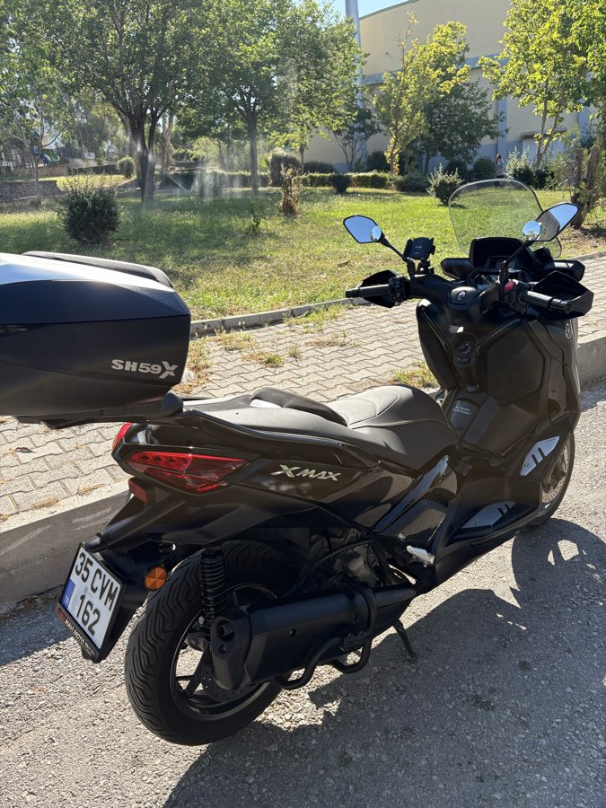 Yamaha XMAX 300 2024 - fotoğraf 3