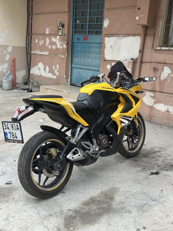 Bajaj Pulsar RS 200 2016 - fotoğraf 3